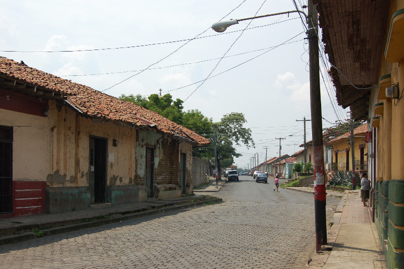 León